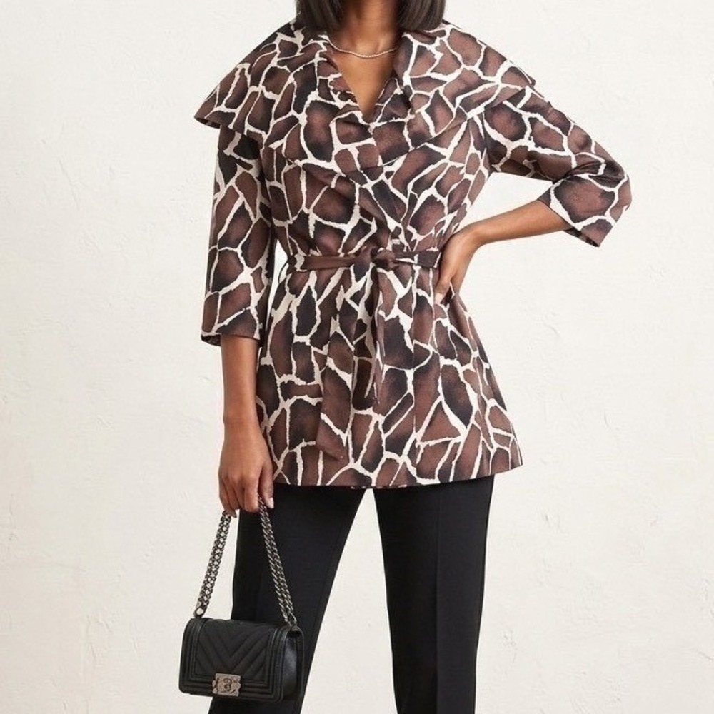 St John Jacket Coat Giraffe Print Portrait Collar Belted Brown White Silk Size 2